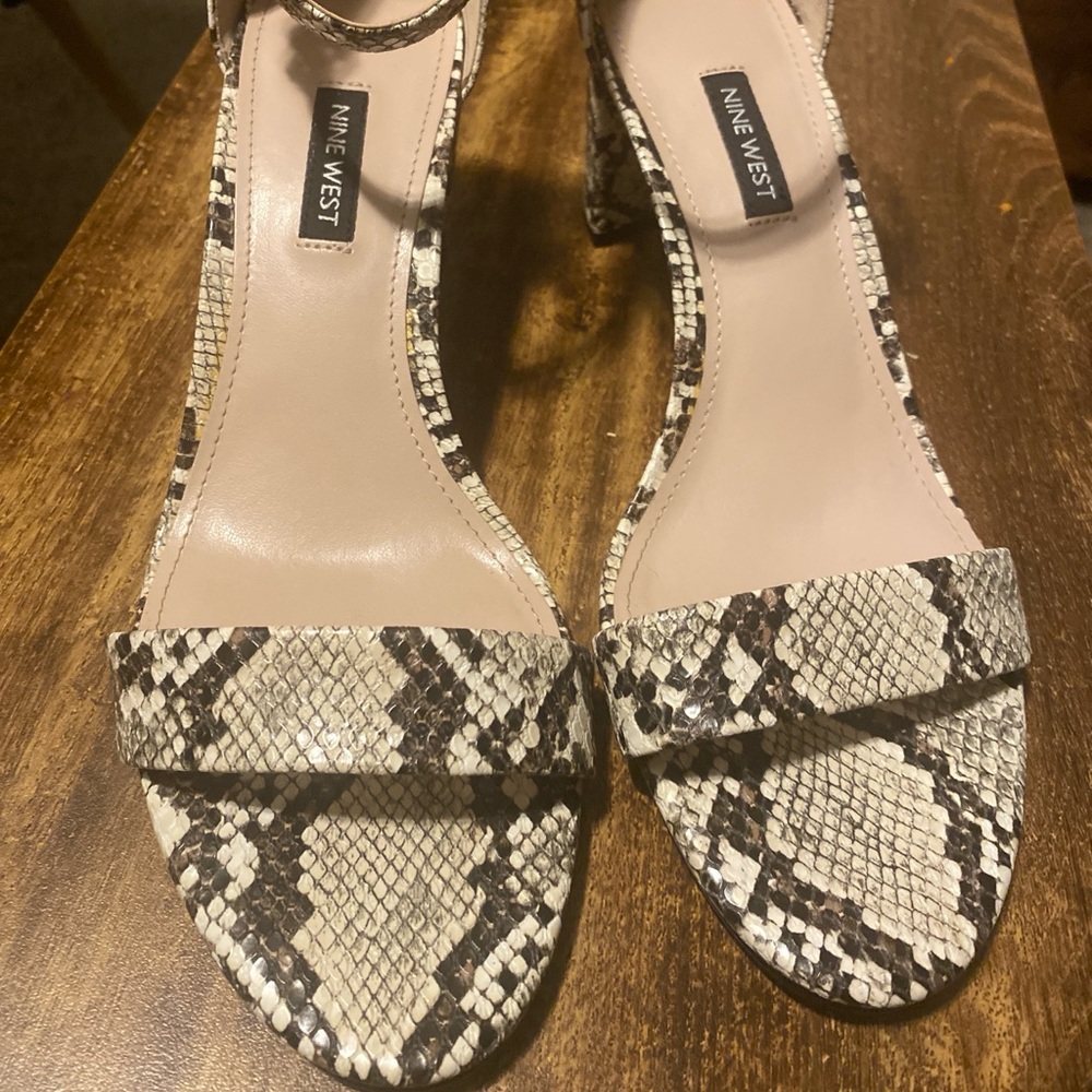 Nine West Women’s Low Heel Sandals, Snake Print Size 9.5